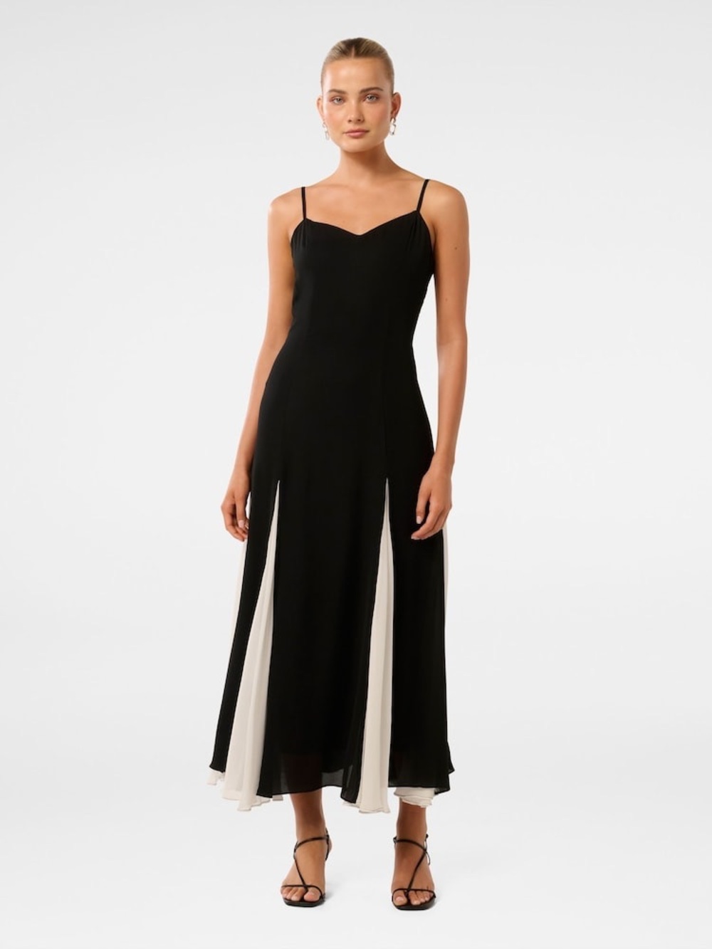 Ever New Black Dahlia Contrast Godet Maxi Dress - Picture 2 of 8
